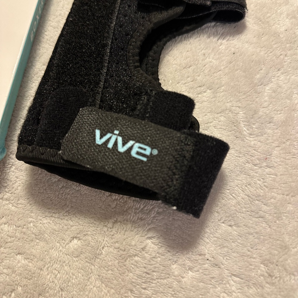 Vive Boxer Splint 7.5 - Picture 3 of 11